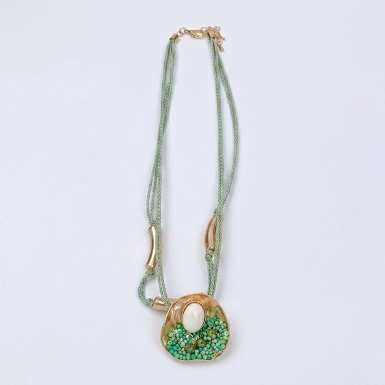 Vivienne Charm Necklace - Ατσάλινο Κολιέ με Κρεμαστό και Χάντρες
