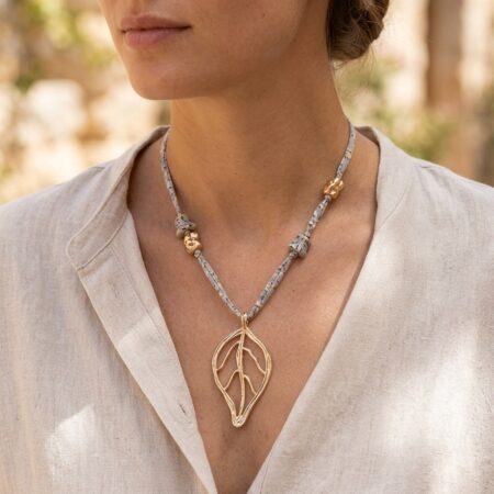 Yara Necklace - Πολύχρωμο Κολιέ με Χάντρες και Φύλλο