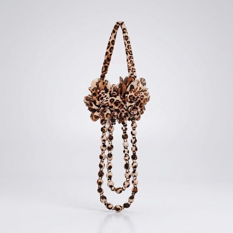 Fleur Statement Necklace - Υφασμάτινο Κολιέ με Λουλούδια και Χάντρες